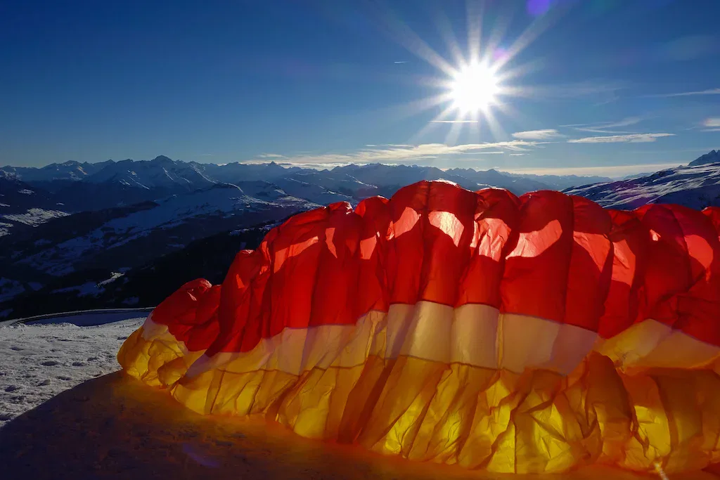 Paraglider Truppe am Strand