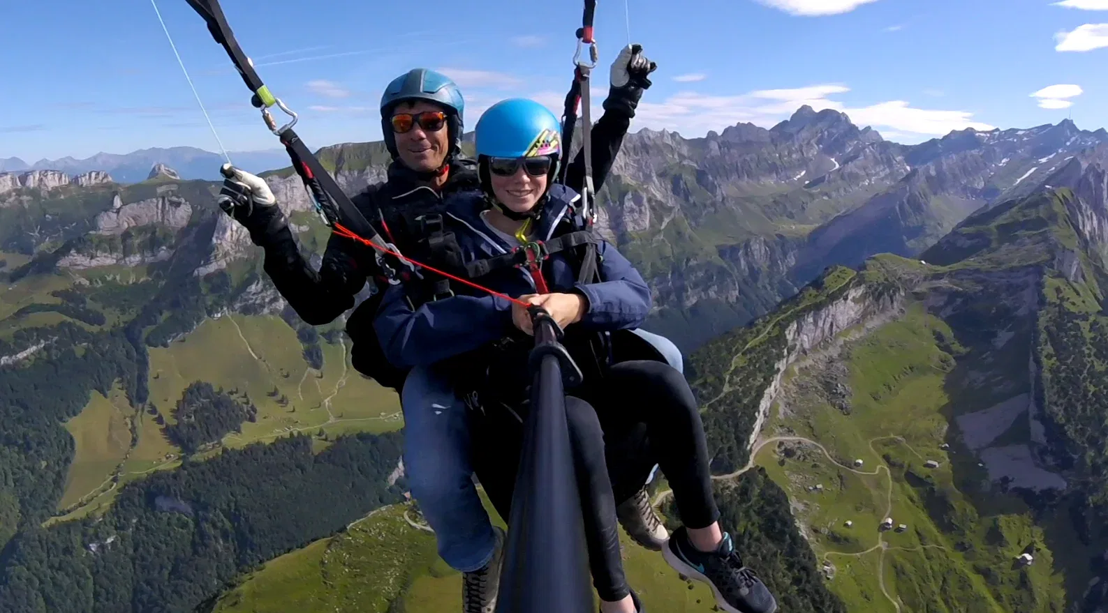 Gleitschirm Tandemflug über dem Alpstein